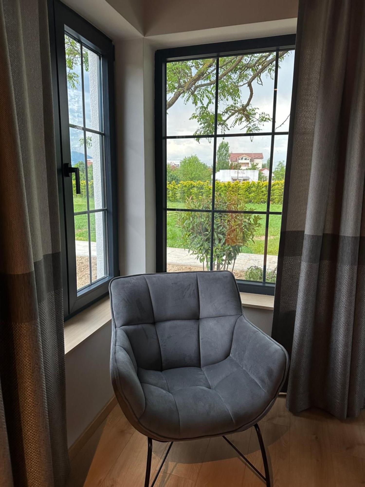 Villa Number 6 Скоп'є Екстер'єр фото