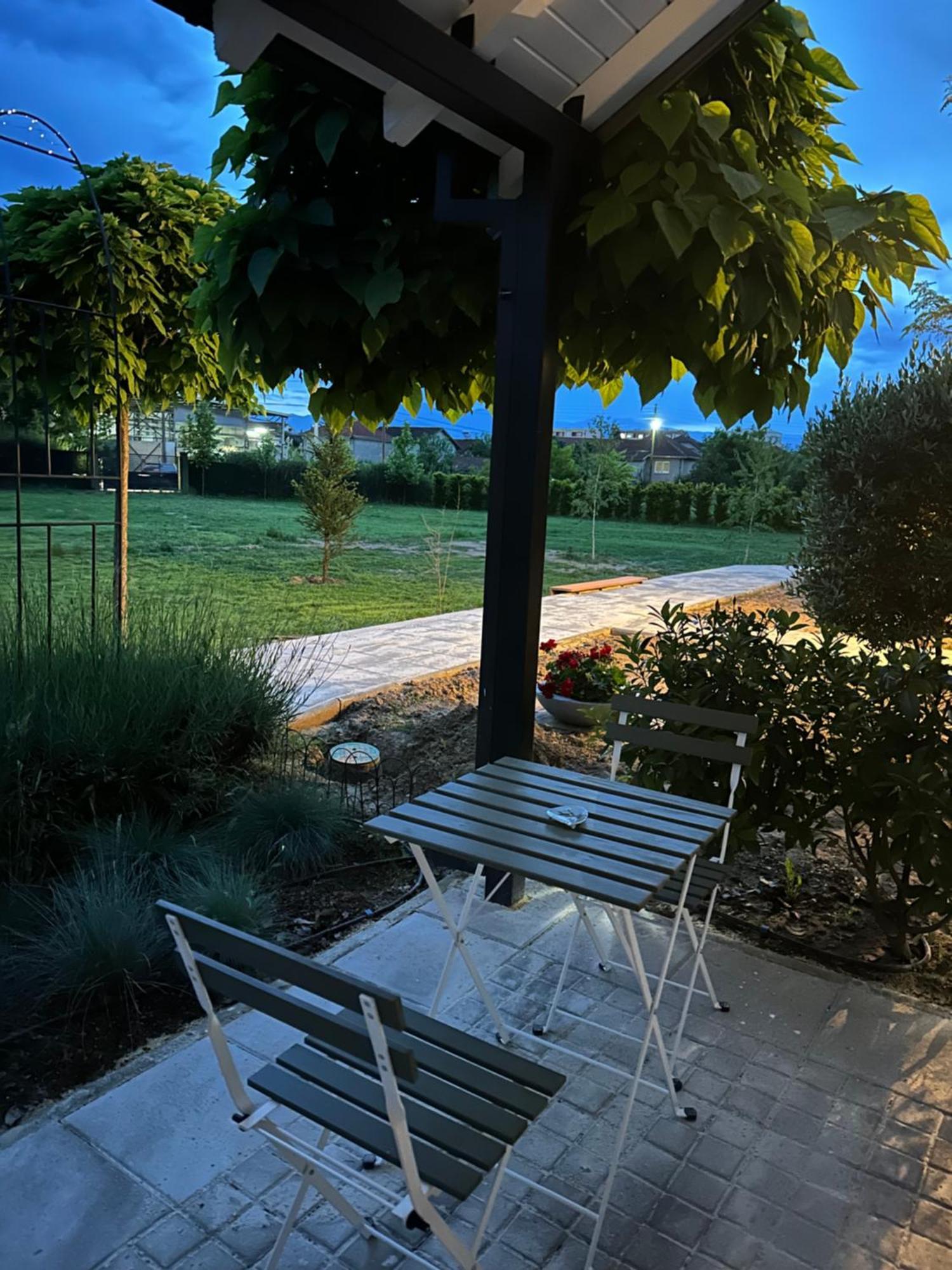 Villa Number 6 Скоп'є Екстер'єр фото