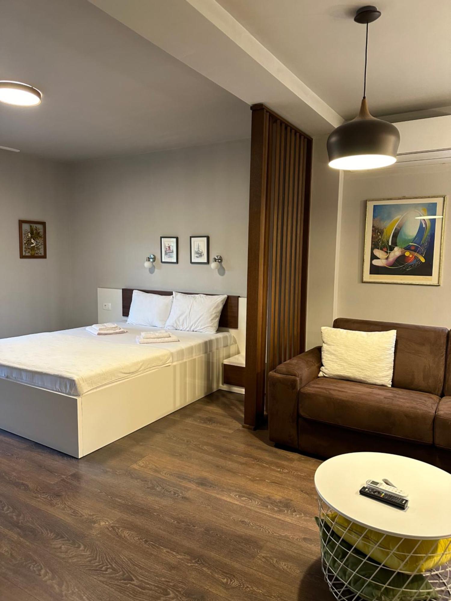 Villa Number 6 Скоп'є Екстер'єр фото